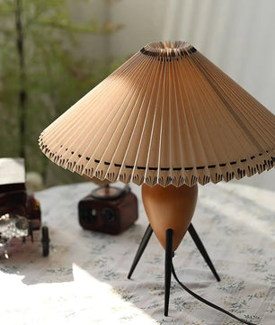 Makie Table Lamp