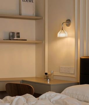 E Wall Lamp