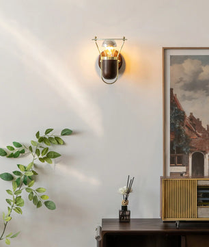 Vaughan Wall Lamp