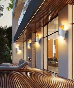 Helix Wall Lamp