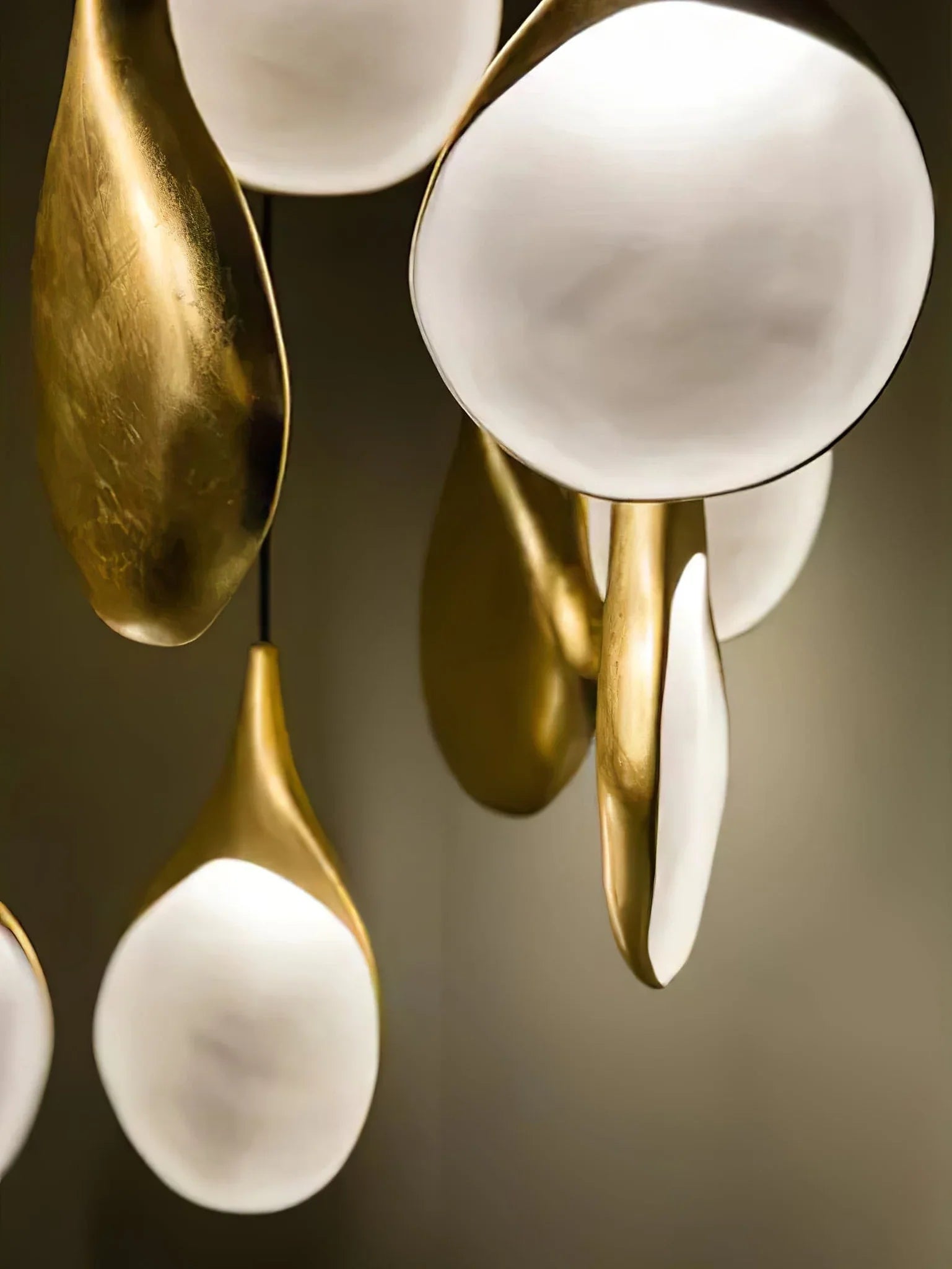 Conica Pendant Light