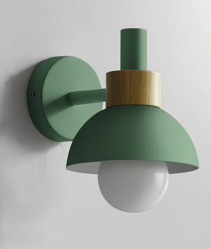 Fanta Wall Lamp