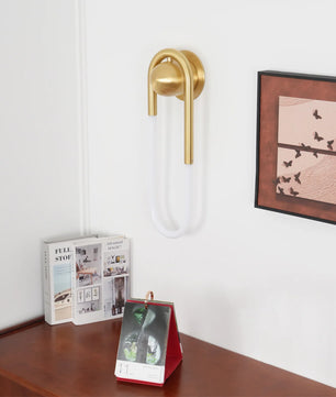 Rudi Loop Wall Lamp