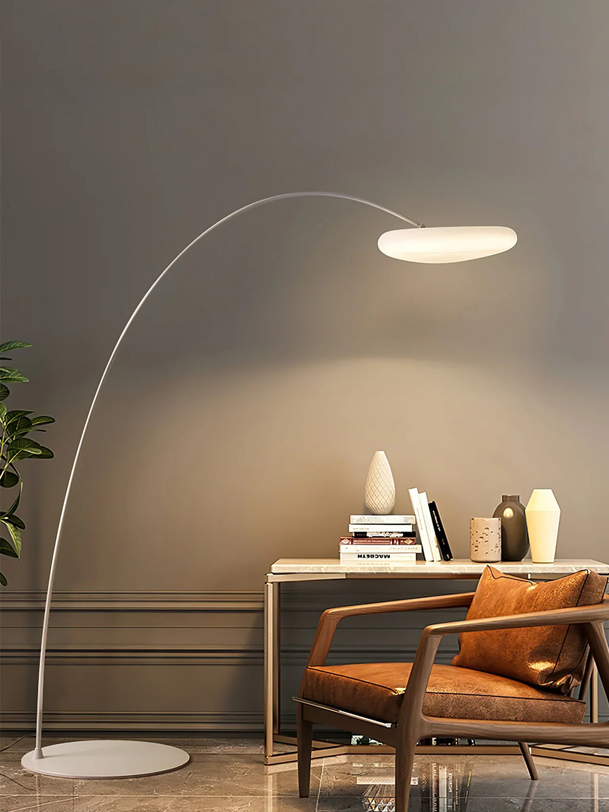 Mr Magoo Floor Lamp – Modern Minimalist Tall Standing Lamp for Living Room, Black & White
