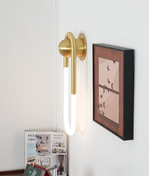 Rudi Loop Wall Lamp