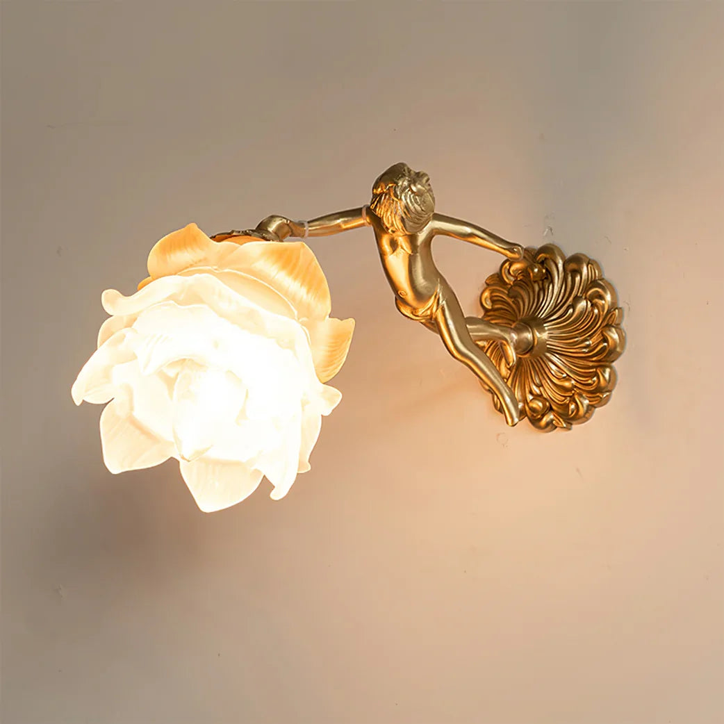 Putti Statuettes Brass Wall Lamp