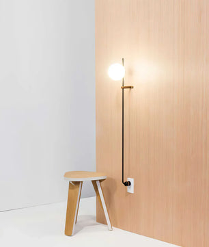 Lynea Wall Lamp