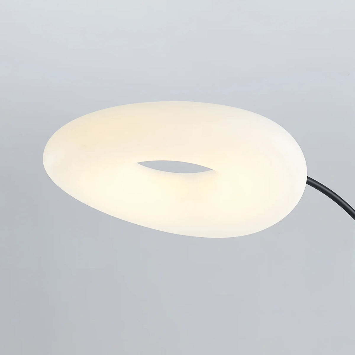 Mr Magoo Floor Lamp – Modern Minimalist Tall Standing Lamp for Living Room, Black & White