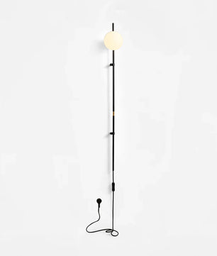 Lynea Wall Lamp