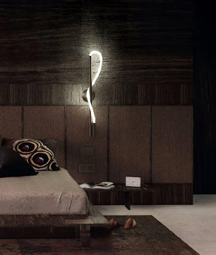 Leto Wall Lamp