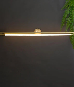 Leto Wall Lamp