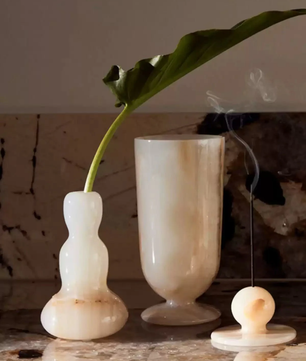 Hetian Nephrite Petit Vessel