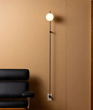 Lynea Wall Lamp