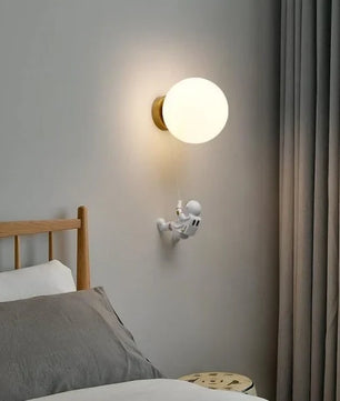 Astronaut Wall Lamp
