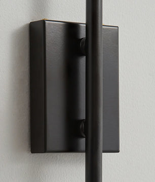 Riankh Wall Lamp