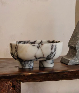 The Carrara Low-Profile Stone Plinth
