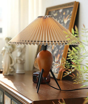 Makie Table Lamp