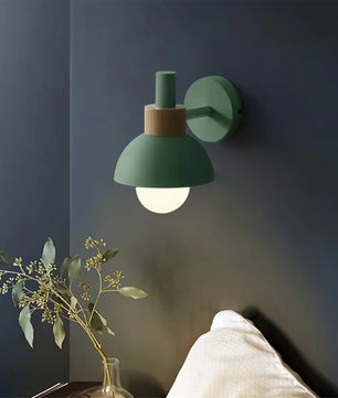 Fanta Wall Lamp