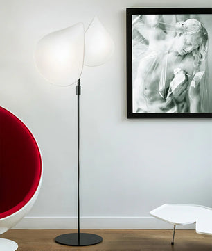 Manta Floor Lamp