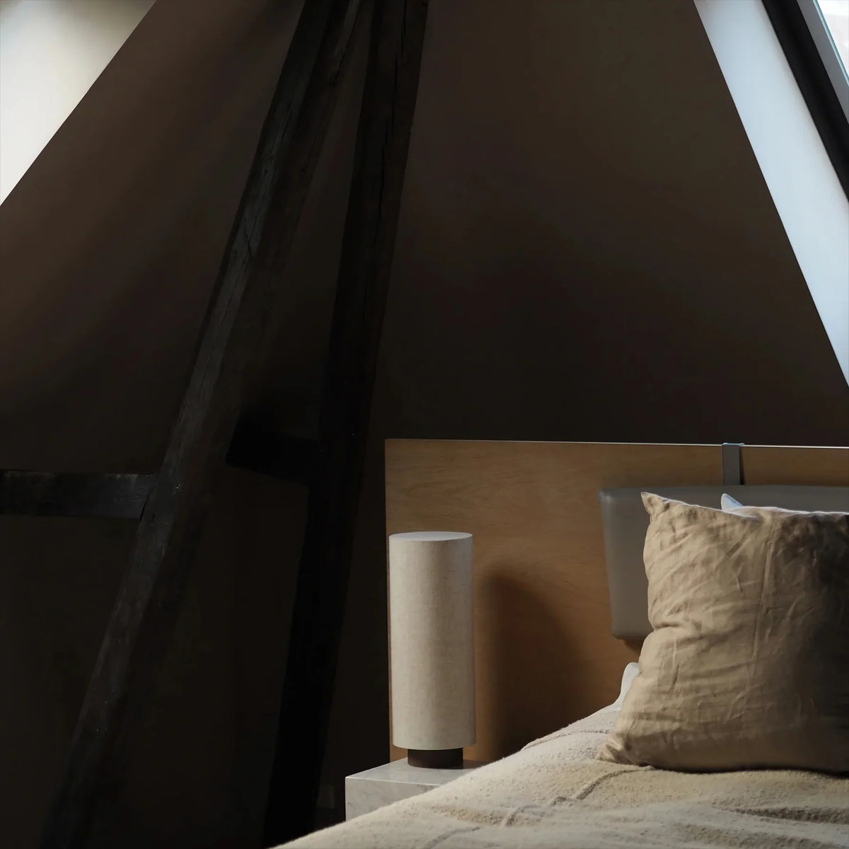Kumo Linen Table Lamp