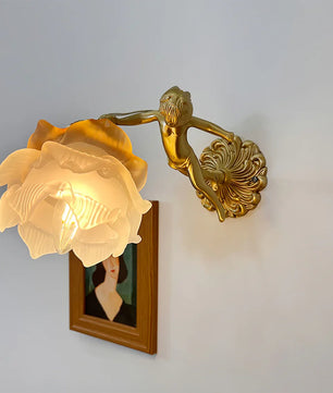 Putti Statuettes Brass Wall Lamp