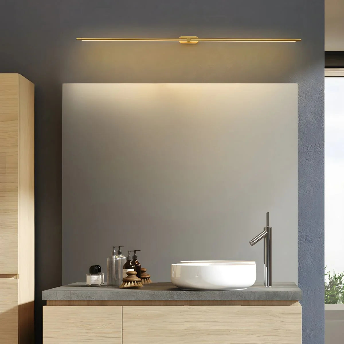 Minimalist Linear Wall Lamp