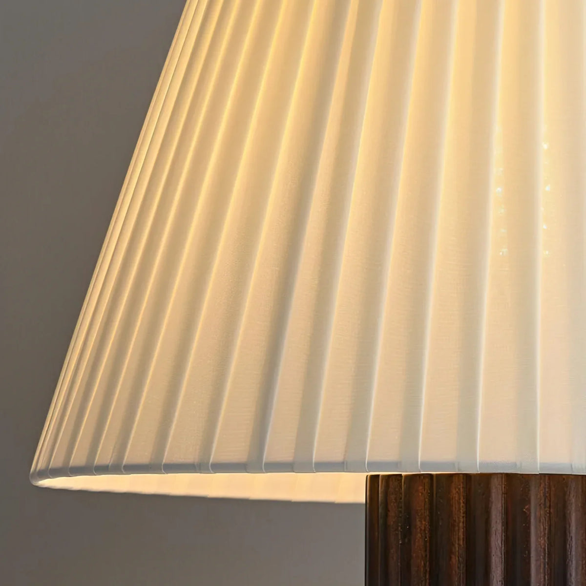 Respira Table Lamp