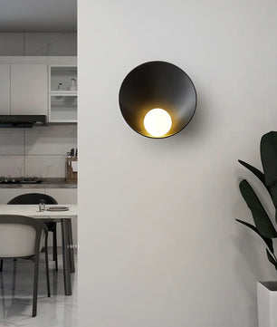 Musa Wall Lamp