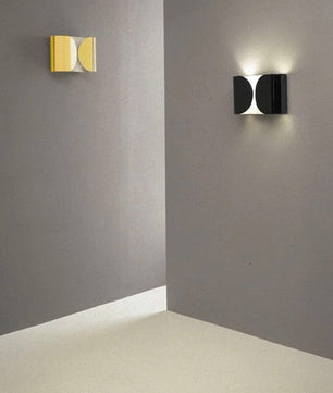 Foglio Wall Lamp
