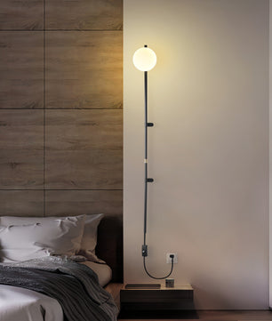 Lynea Wall Lamp