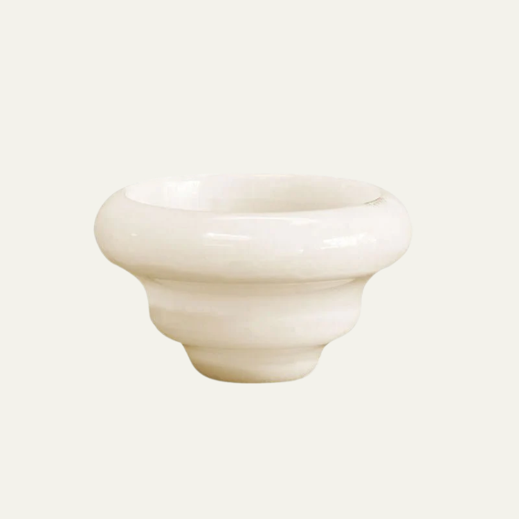 Hetian Nephrite Petit Vessel